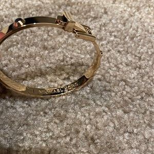 Michael kors - gold bracelet